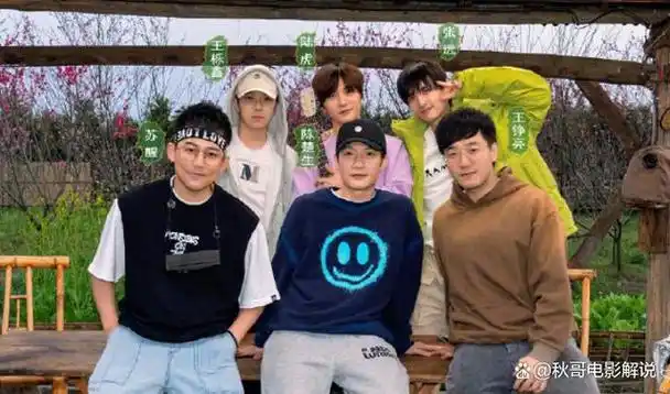 如今回首,那年的快乐男声仿佛是一场青春的盛宴,那些年轻的面孔和动人