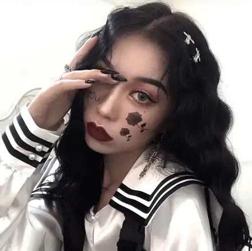 图源快手 女生头像/自截