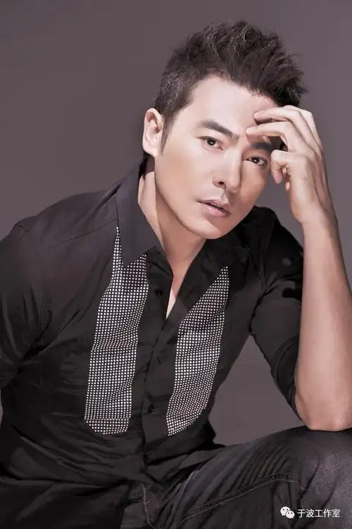 于波|舔屏高能预警:波式穿搭都有哪些小心机?