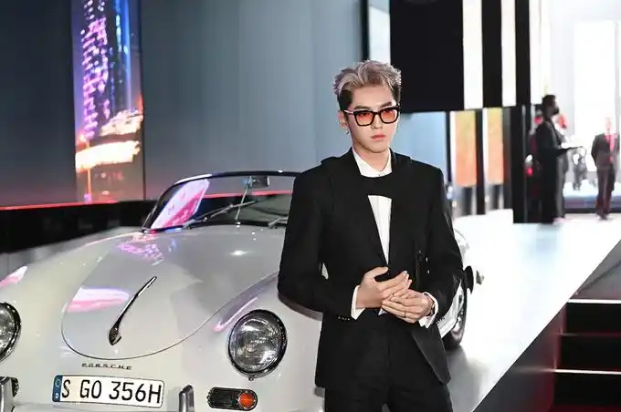 再启征程吴亦凡成为首位保时捷中国赛车运动代言人