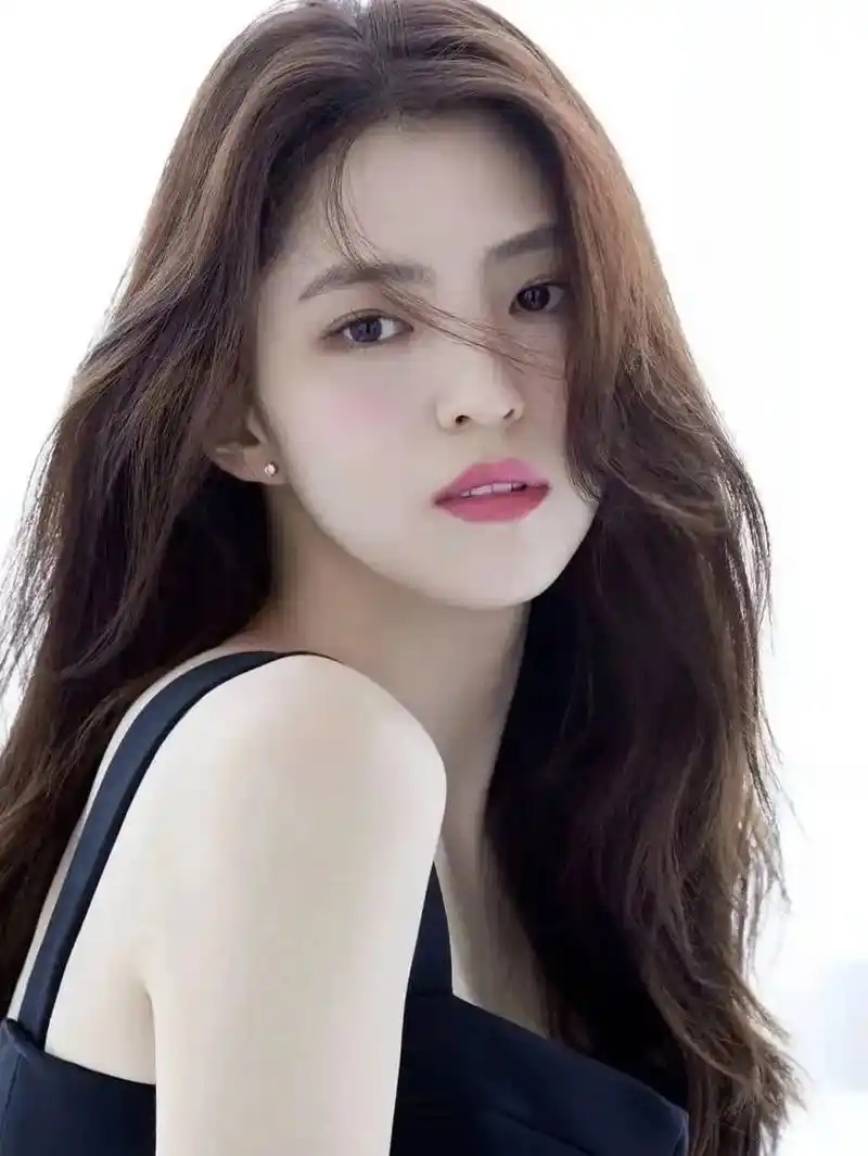 被韩国财阀盯上的女明星,成为玩物是宿命?