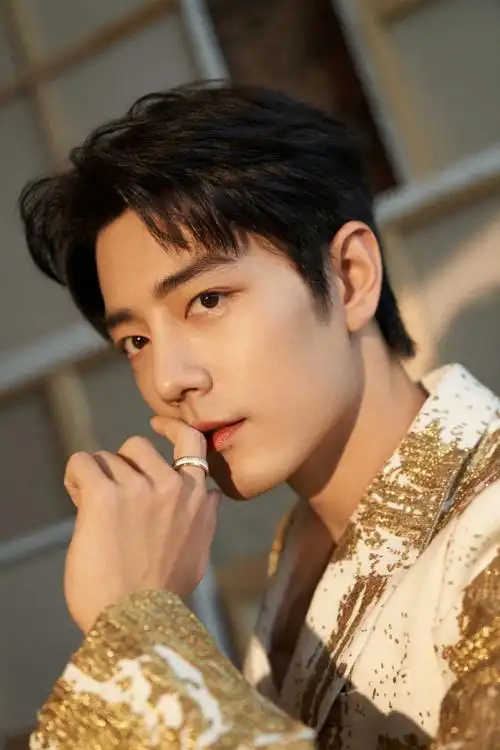 肖战深v真空西装##中国电视剧年度盛典直播