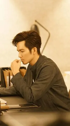 凉生,我们可不可以不忧伤 钟汉良