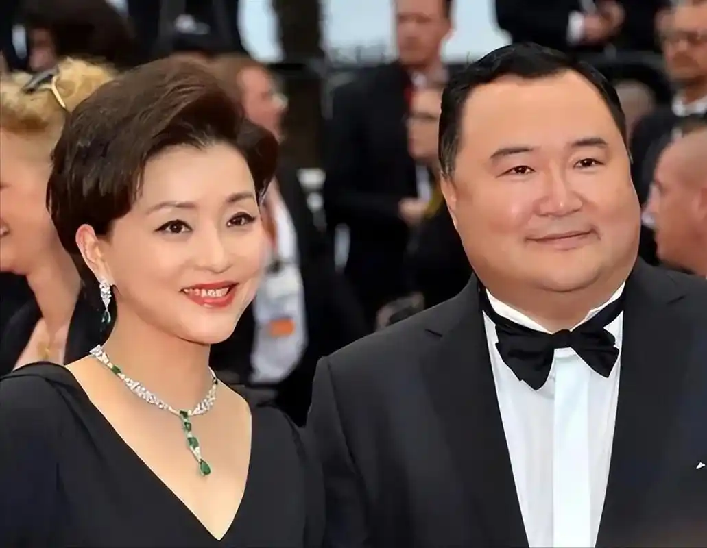 当年,知名主持人周涛下班回家,看见正在厨房忙碌的丈夫,瞬间心生厌倦