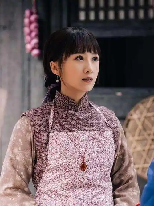 p>洪玲,女,电视剧《双刺》中的角色,由 a target="_blank" href="