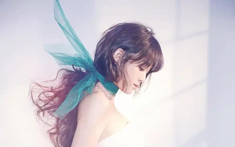 演员陈乔恩最新唯美写真图片桌面壁纸下载