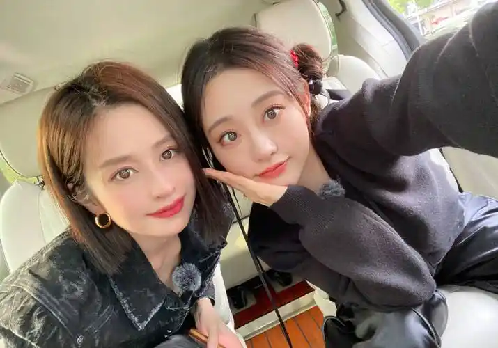 美女贴贴好养眼颖儿晒与祝绪丹合影称在互曝体重