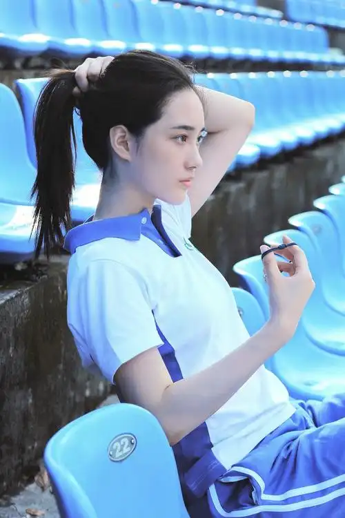 p data-id="gntwk8y7oy">赵嘉敏,1998年7月22日出生于广东省深圳市