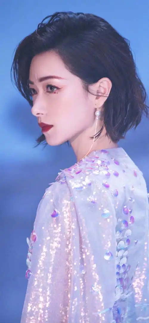 万茜海洋风造型高清手机壁纸