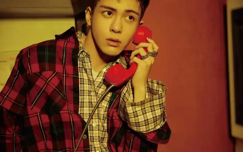 演员曾舜晞复古风写真,高清壁纸图片,大陆明星-回车桌面