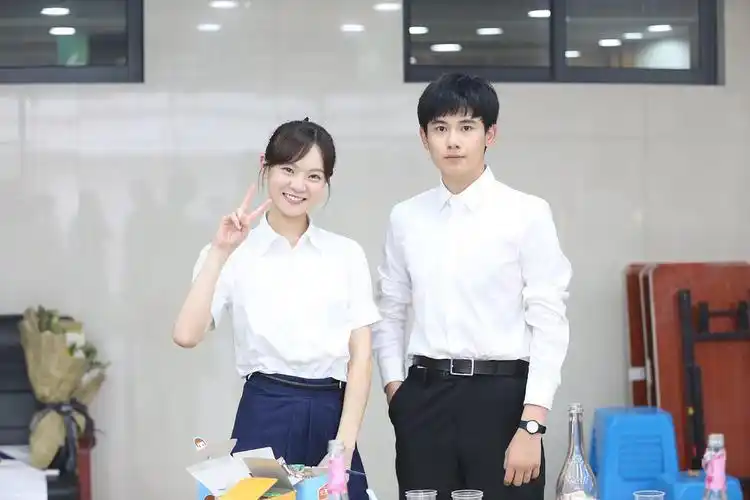 棋魂真人版小光和小亮的杀青照,可吗