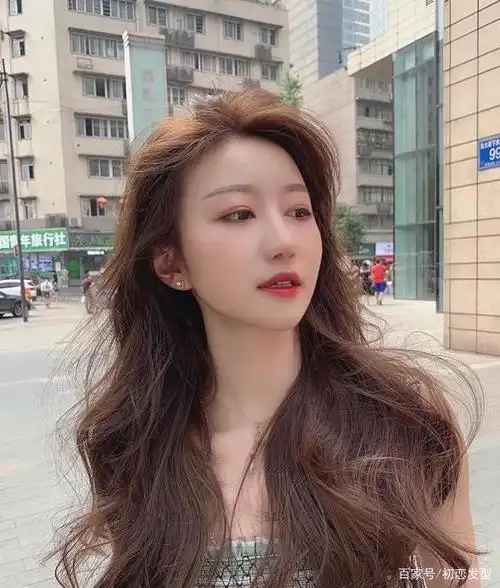 非常好看,也给人一种非常甜美非常少女的感觉~很甜蜜的蜂蜜茶色~~#发