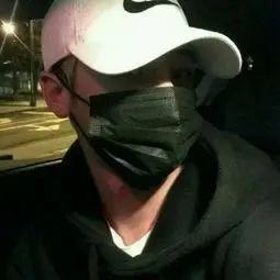 男生戴口罩qq头像男生头像戴口罩真人霸气