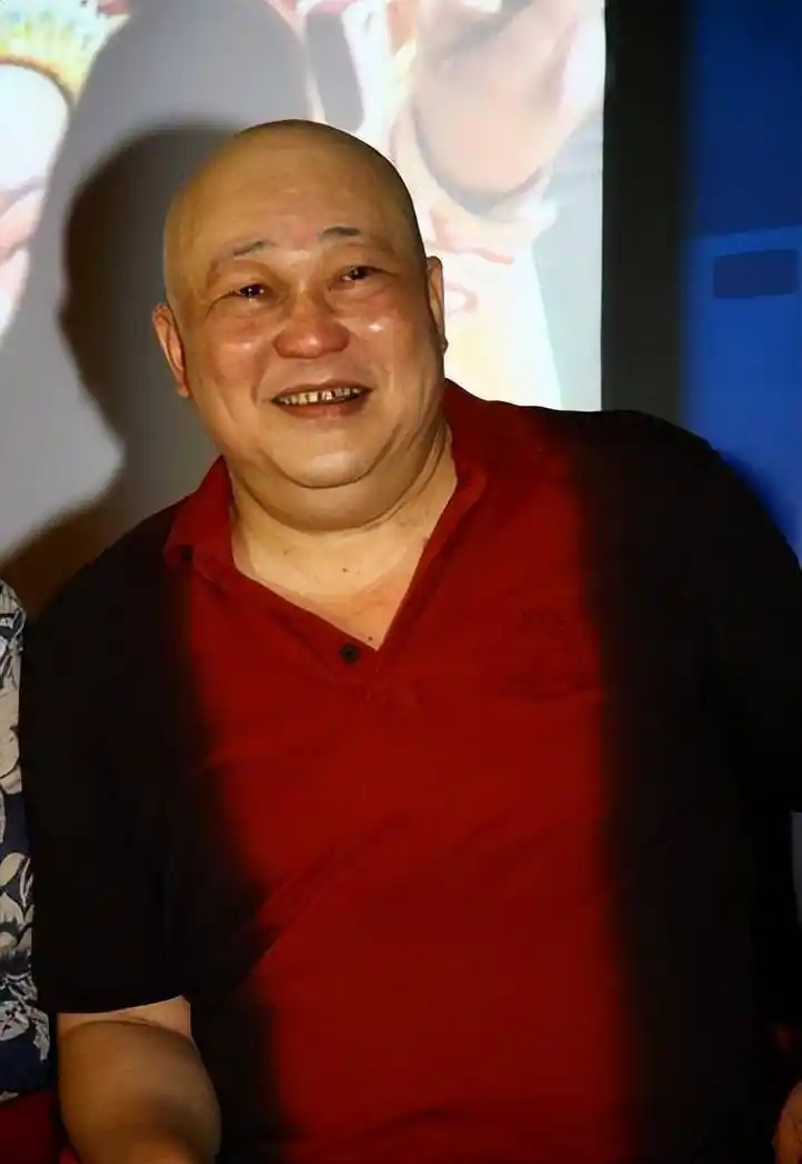 与妻子风雨相伴35年,人生两大遗憾,金超群:不完美的人生才完整_包青天