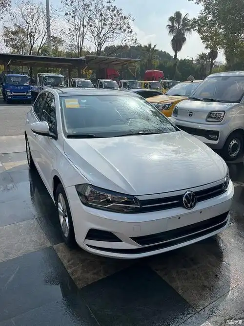 23款polo乐享全新车亏本出由于客户临时更换车型,大众po