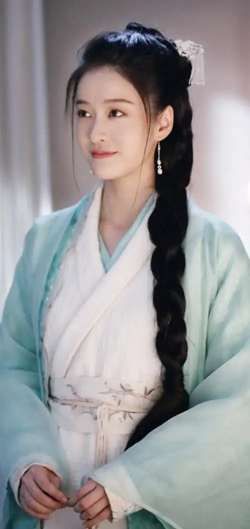 张雪迎古装剧照