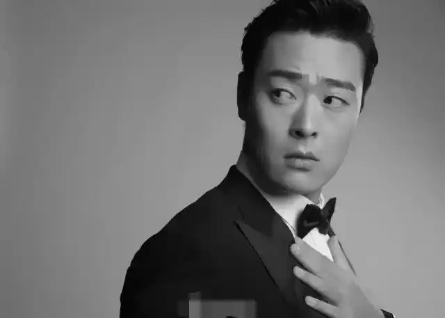 国内首位80后影帝,拍戏被炸差点失明,网友:成功并不是偶然