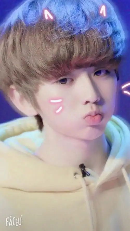 fila代言人蔡徐坤