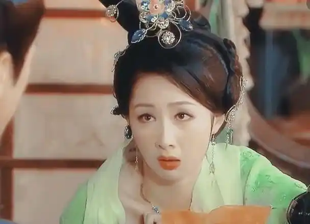 她在《武媚娘传奇》中饰演过温婉大气的刘司药;涂黎曼的长相古典,古装