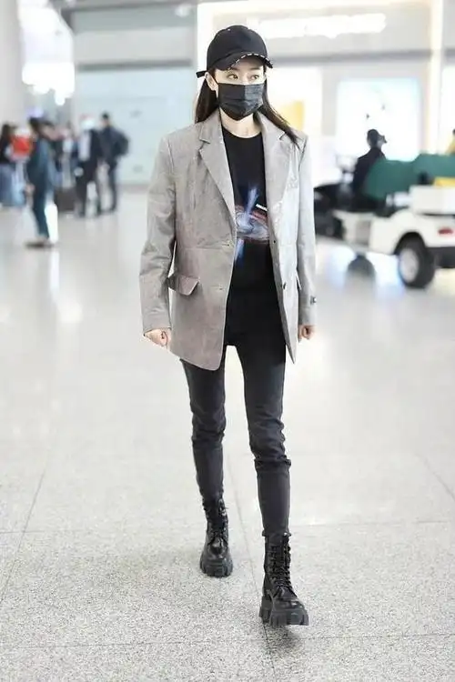 张小斐长得很漂亮,身材也是相当养眼的,她身高1.