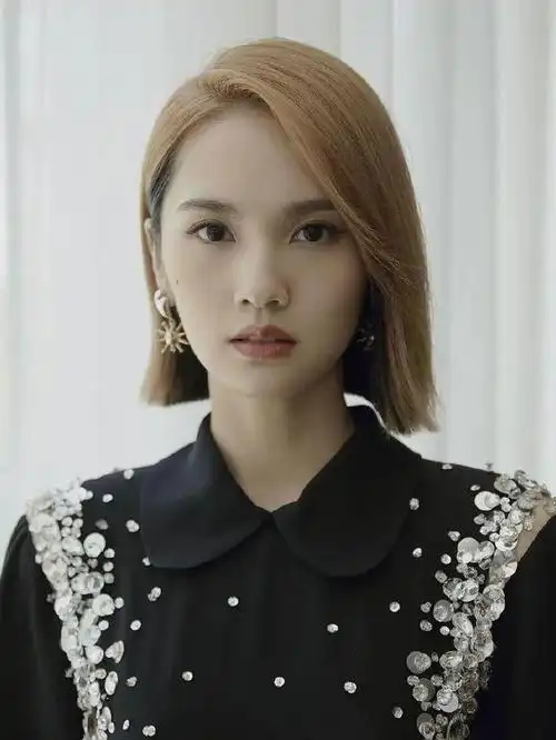 杨丞琳被台湾名嘴批没文化,14岁入娱,曾言要多读书