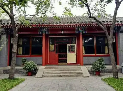 让张国荣成就电影史上经典的电影,很多镜头取景于梅兰芳故居