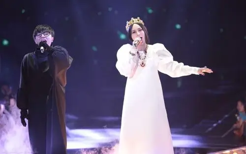 华晨宇写真图片-自制2560x1600壁纸.高清大图-明星写真馆n63.com