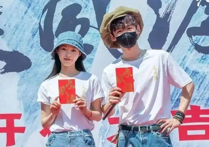 恋情出圈的宋轶,是另一个版本的赵丽颖?