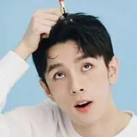 李佳琦austin微信头像 口红直播达人李佳琦头像图片_微信头像图片大全