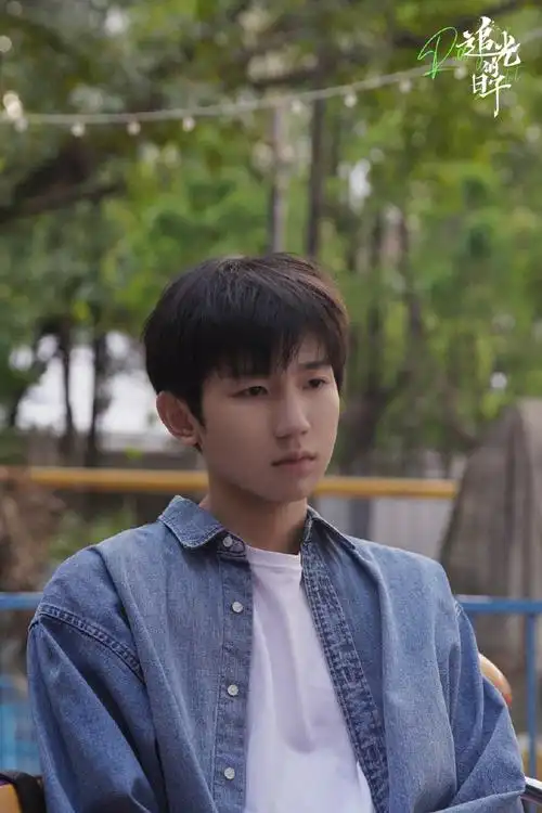 奔赴高考的师生群像,优质制作 细节拿捏 演技在线恭喜95#王源任敏