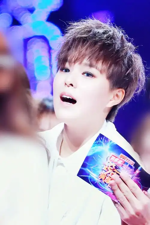 杨芸晴sunstar小酒馆 2018/12/31|湖南卫视2019跨年演唱会火箭少女101