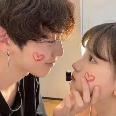 ins真人恩爱情头江边之鸟不可望,_情侣头像_我要个性网