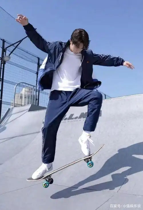 王一博帅照大合集,"酷盖"帅帅哒