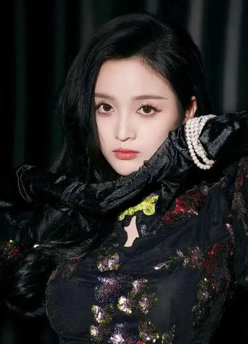 吴宣仪美图分享