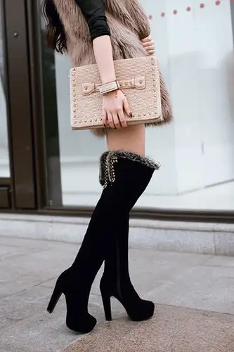 铆钉长筒过膝长靴瘦腿女靴高跟靴高筒显瘦红色靴子侧拉链婚靴毛毛