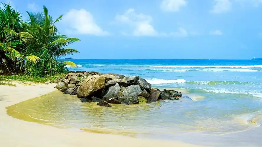 蓝色大海高清自然风光亮丽高清壁纸