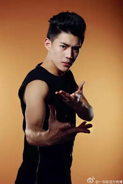 一年级于济玮和田一彤什么关系 一年级于济玮个人资料微博(2)