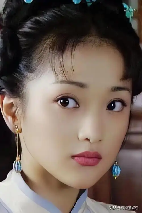 年轻时的周迅太美了俏皮可爱好有灵气啊
