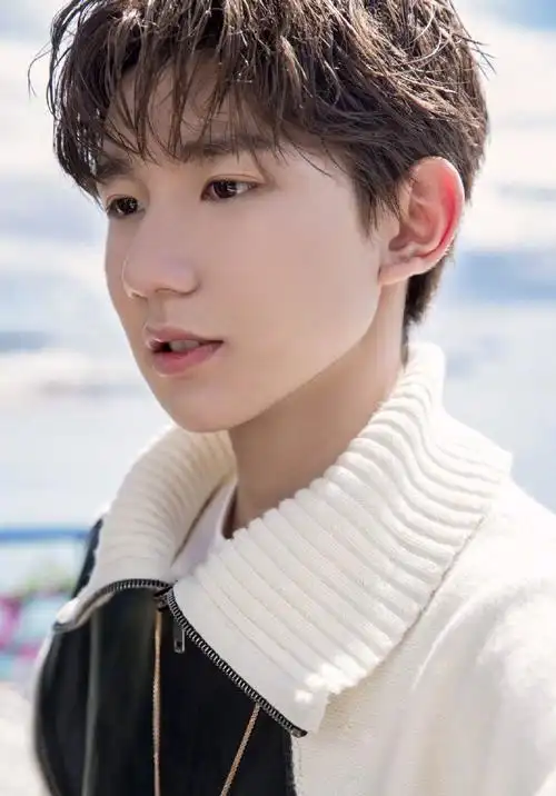 王源图片王源阳光帅气写真图片