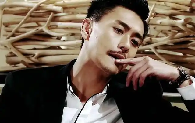 黄宗泽不愧是痞帅的代表,只要外表长得好,三观跟着五官跑 - 聚缘娱乐