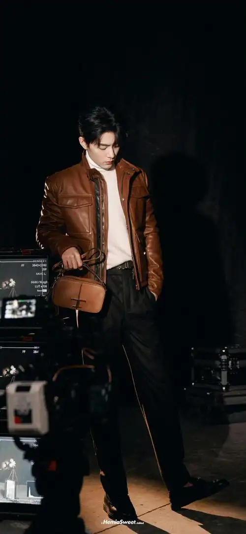 肖战台版gq封面大片#肖战时尚资源太顶了,一月二月杂志封面,现在二月