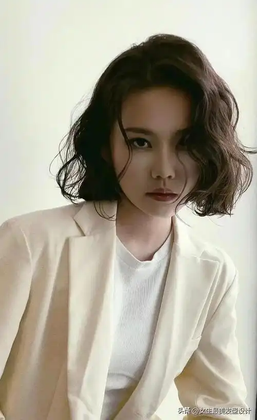 最近悄悄爆火的短卷发|短发|发型_网易订阅