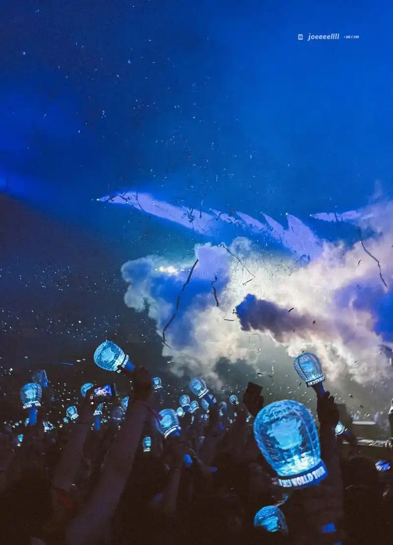 未曾谋面的终将会相遇  #双向奔赴 #蔡徐坤 #灯海应援  - 抖音