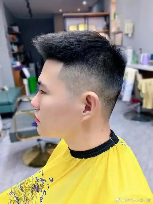 立体时尚很有型,18到38的男士都适合——最潮男发推荐|男士|发型|有型