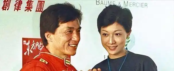 被成龙"宠过"的3位女星,个个性感迷人,来看看你认识几个?