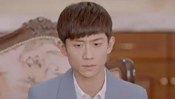 夏雪是我的名字,夏雨是我另一个名字,而下冰雹则是我的另一个称呼.