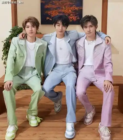 王俊凯生日,王源易烊千玺卡点为其庆生,感情超好_祝福_网友_时间