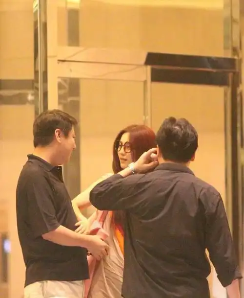 范冰冰又出事了酒店陪亿万富豪两天一夜遭曝光网友不可思议