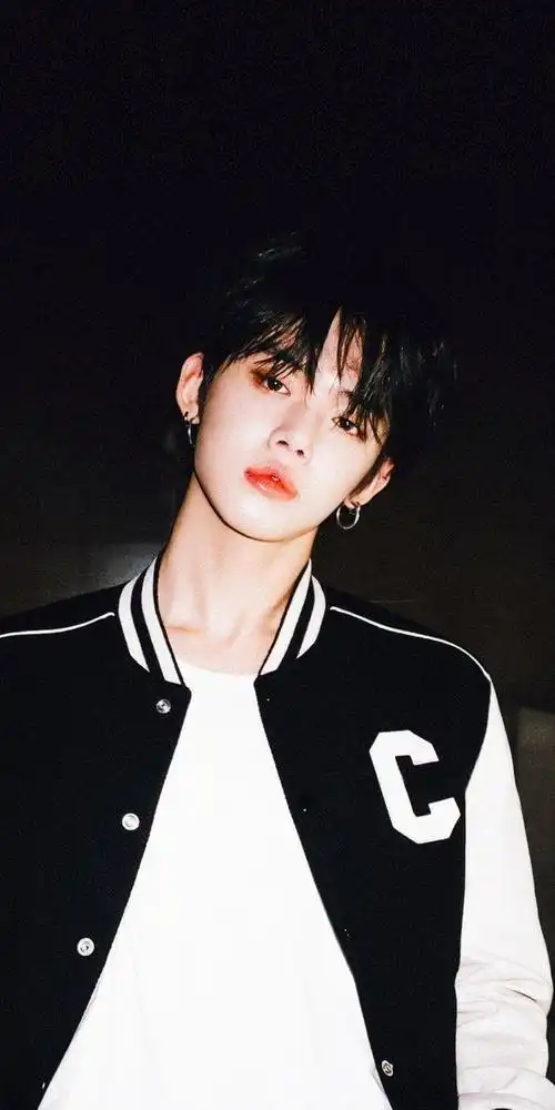 1/ 9崔然竣男友力合集 672/ 9崔然竣男友力合集