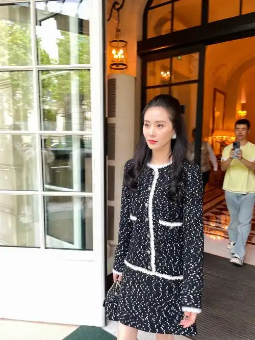 刘诗诗蝴蝶结公主##谁给刘诗诗做的发型